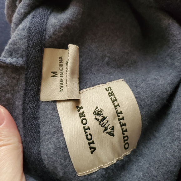 Deer Hoodie Size M - Picture 6 of 10